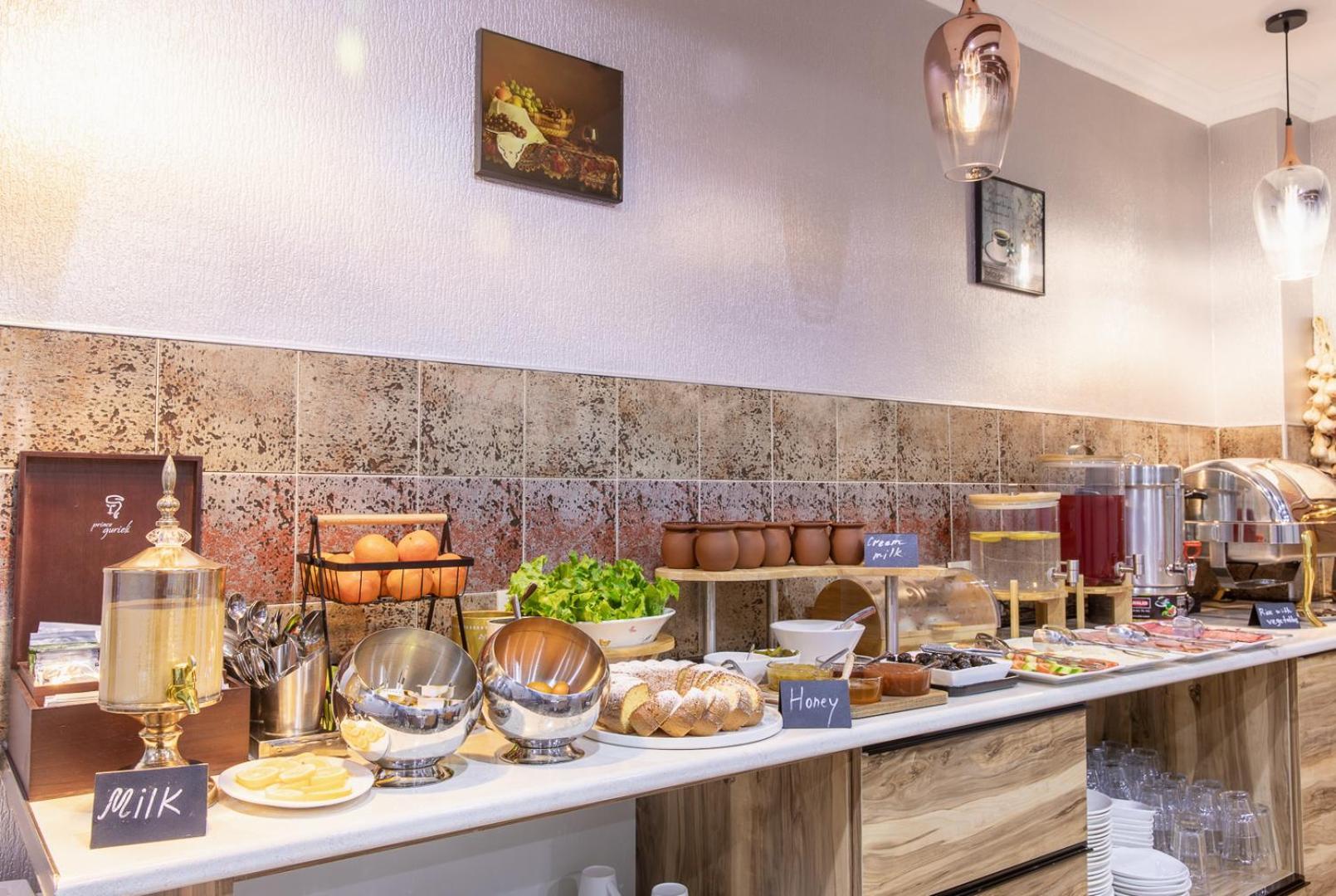 Hotel Gold Tower Mestia Zewnętrze zdjęcie